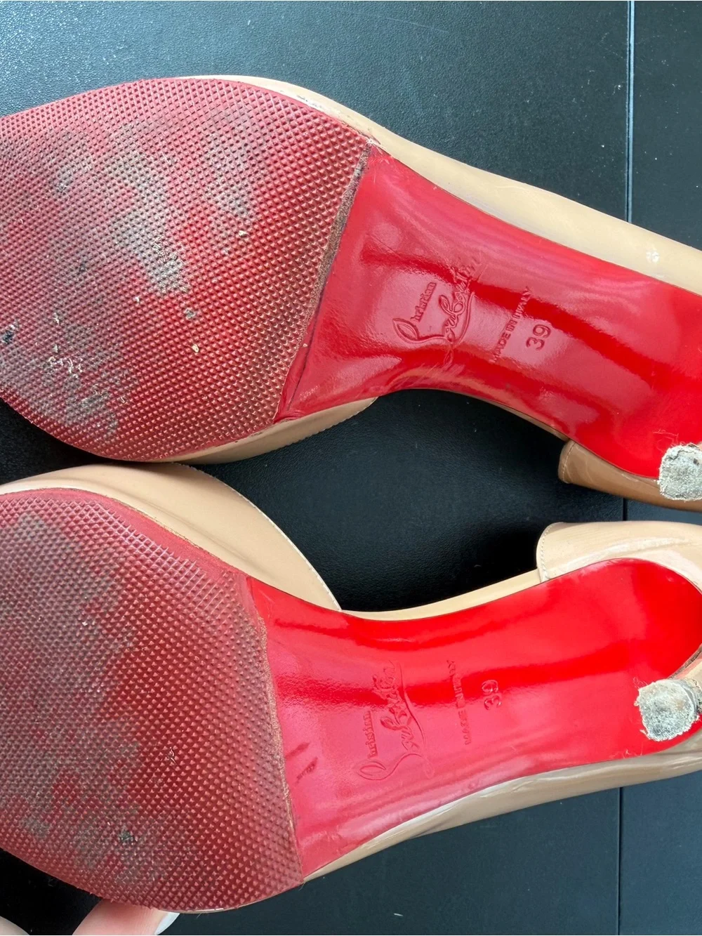 Red Bottoms Nude Patent Stiletto Pumps - Picture 7 of 8